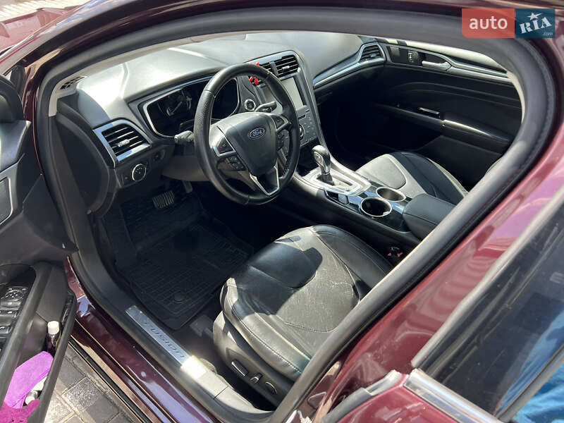 Седан Ford Fusion 2013 в Вінниці