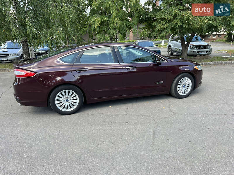 Седан Ford Fusion 2013 в Вінниці