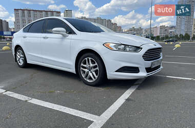 Седан Ford Fusion 2015 в Києві