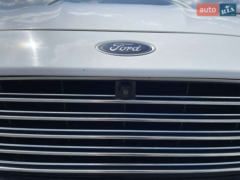 Седан Ford Fusion 2015 в Києві