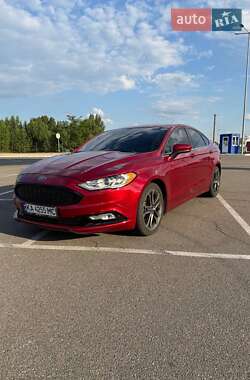 Седан Ford Fusion 2018 в 