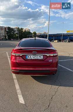 Седан Ford Fusion 2018 в 