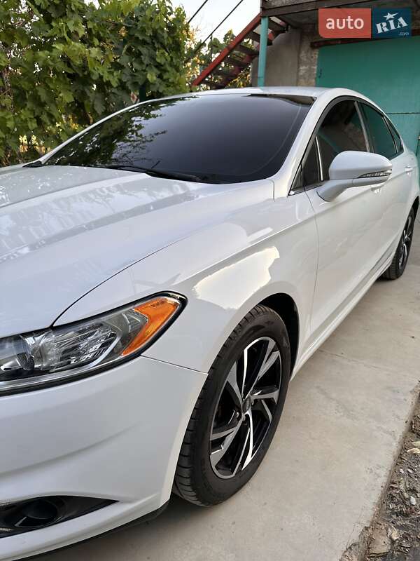 Ford Fusion 2014