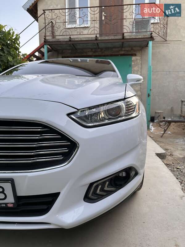 Седан Ford Fusion 2014 в Одесі