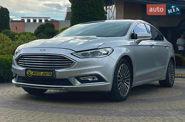 Седан Ford Fusion 2018 в 