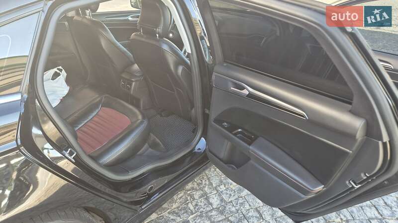 Седан Ford Fusion 2015 в Хмельницькому