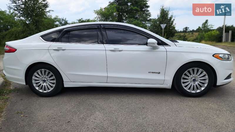 Седан Ford Fusion 2014 в Киеве