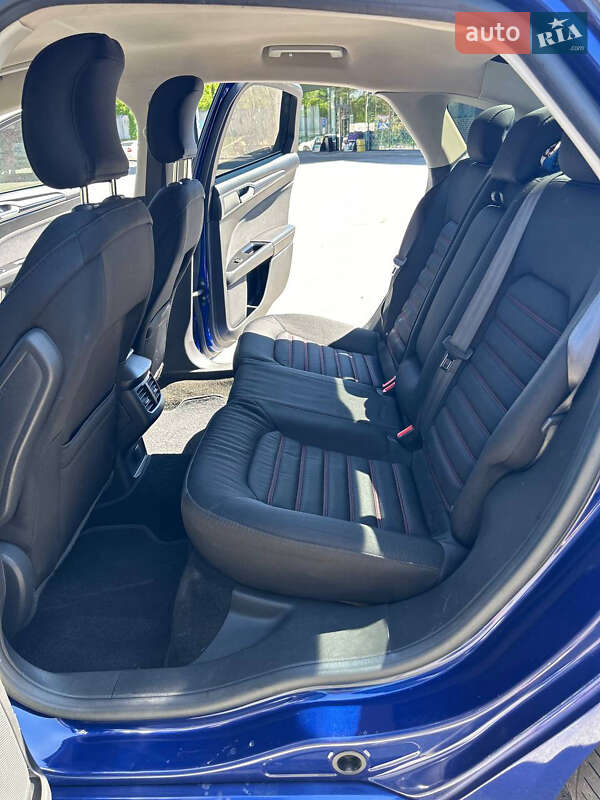 Седан Ford Fusion 2015 в Києві