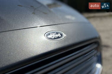 Седан Ford Fusion 2014 в 