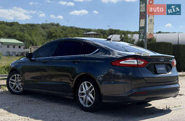 Седан Ford Fusion 2014 в 