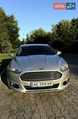 Седан Ford Fusion 2015 в 