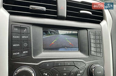 Седан Ford Fusion 2015 в 