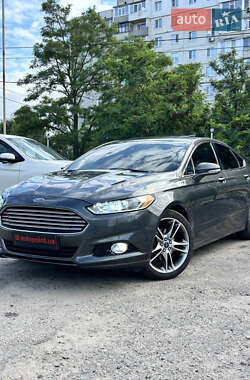 Седан Ford Fusion 2014 в 