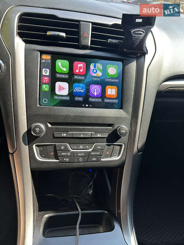Седан Ford Fusion 2016 в Одесі