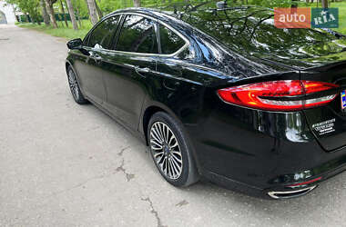 Седан Ford Fusion 2017 в 