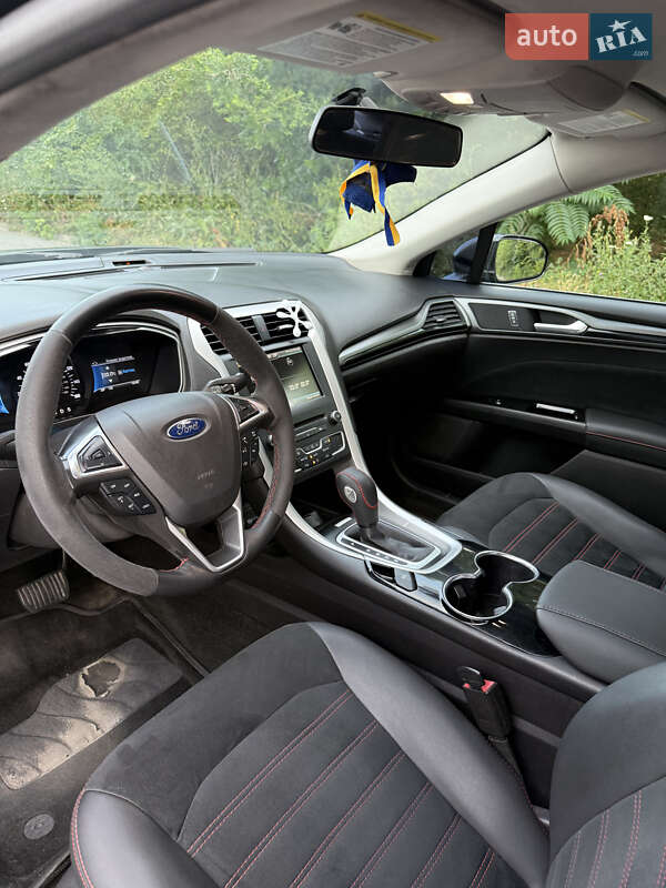Седан Ford Fusion 2015 в Дніпрі