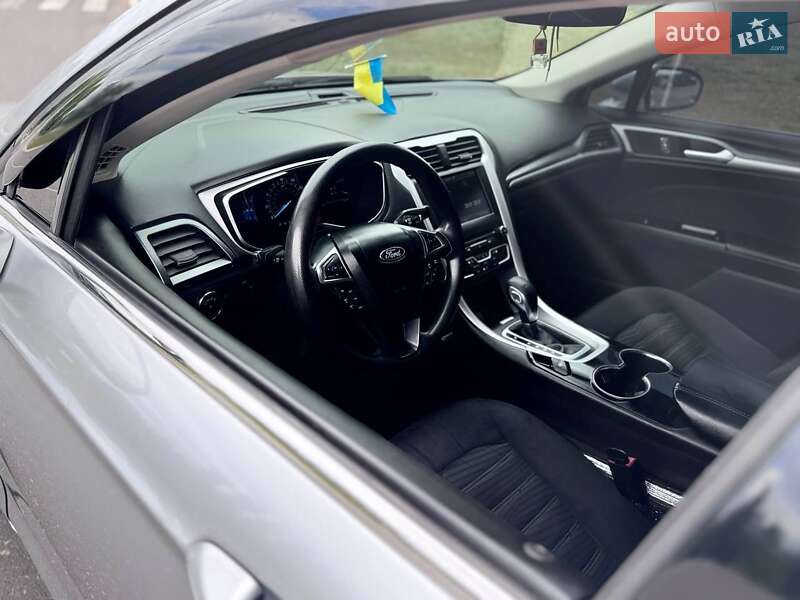Седан Ford Fusion 2015 в Миколаєві