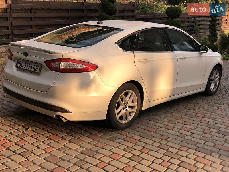 Седан Ford Fusion 2015 в Тернополе