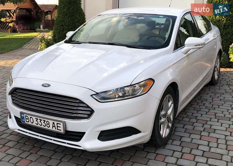 Седан Ford Fusion 2015 в Тернополе