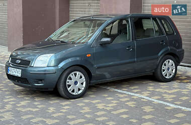 Хетчбек Ford Fusion 2004 в 