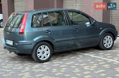 Хетчбек Ford Fusion 2004 в 