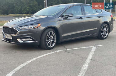 Седан Ford Fusion 2017 в 
