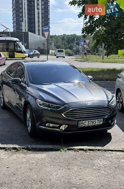 Седан Ford Fusion 2016 в 