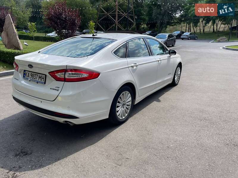 Седан Ford Fusion 2012 в Киеве фото 6 Седан Ford Fusion 2012 в Киеве