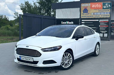 Седан Ford Fusion 2013 в 