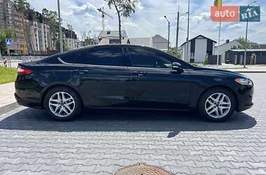 Седан Ford Fusion 2014 в 