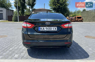 Седан Ford Fusion 2014 в 