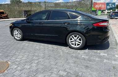 Седан Ford Fusion 2014 в 