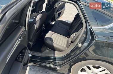 Седан Ford Fusion 2014 в 