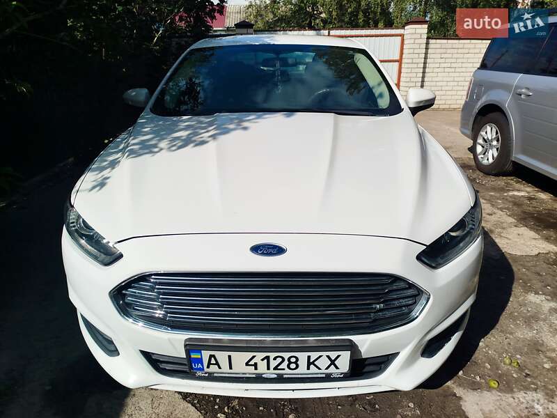 Седан Ford Fusion 2015 в Києві