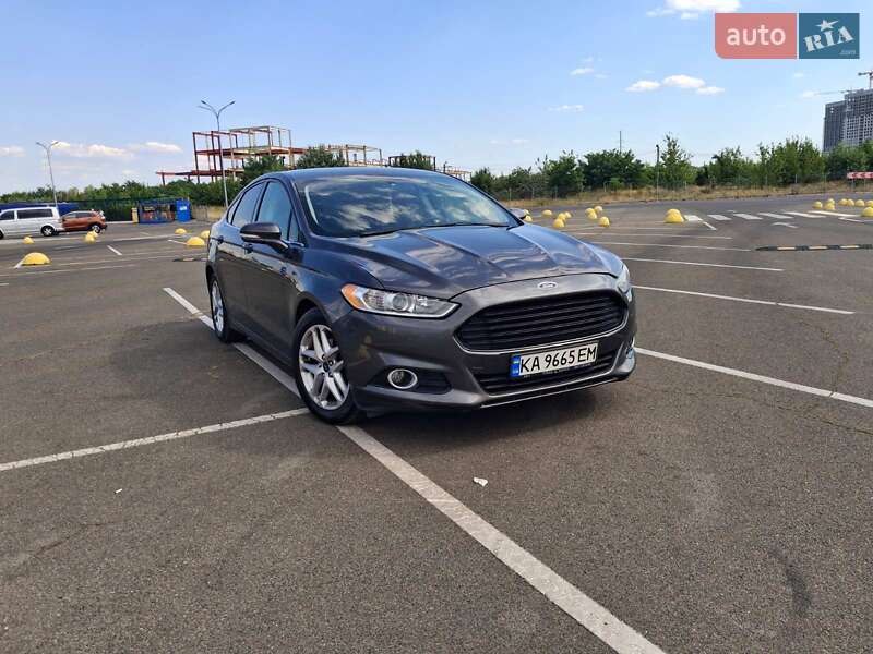 Седан Ford Fusion 2014 в Києві