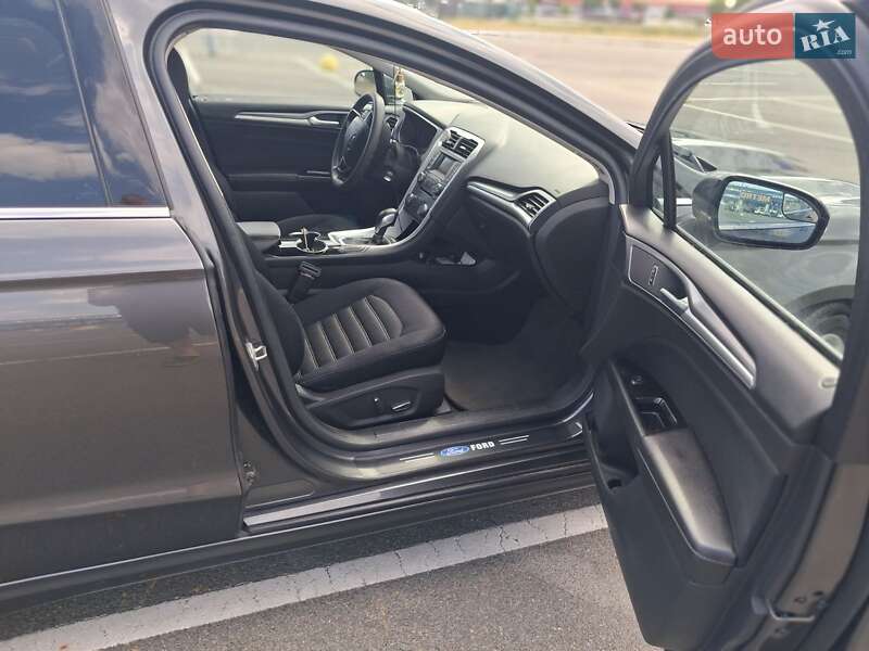 Седан Ford Fusion 2014 в Києві