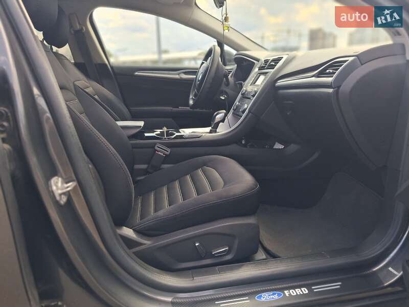 Седан Ford Fusion 2014 в Києві
