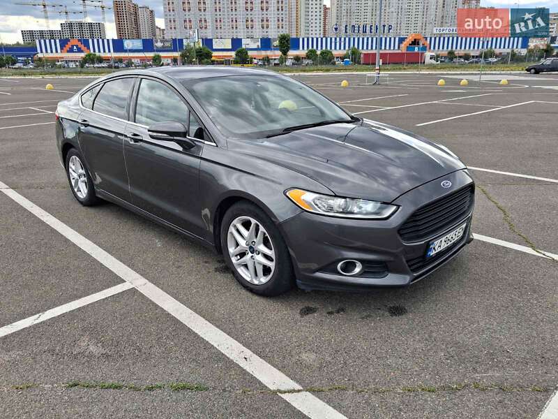 Седан Ford Fusion 2014 в Києві