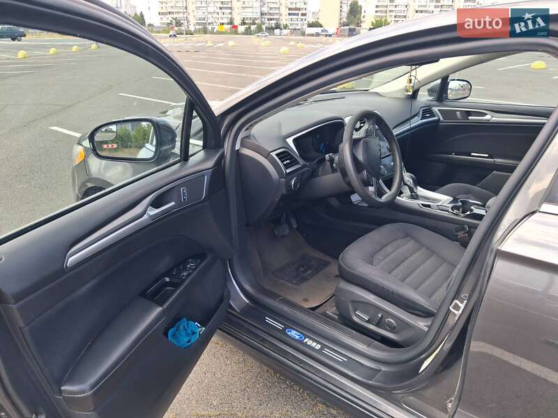 Седан Ford Fusion 2014 в Києві