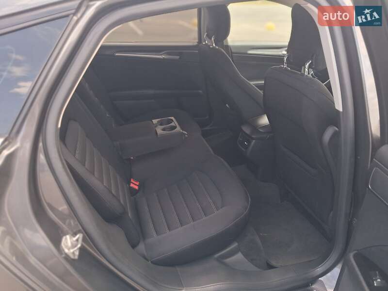 Седан Ford Fusion 2014 в Києві