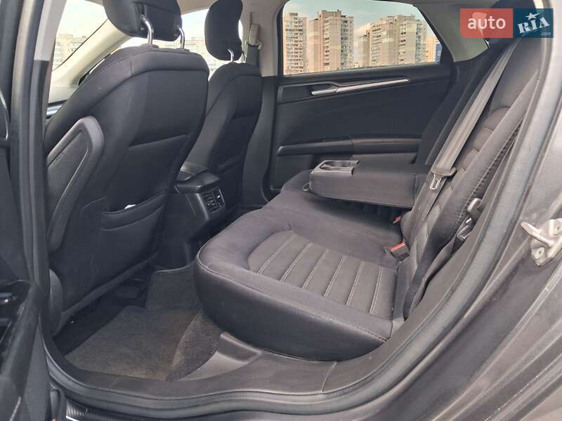 Седан Ford Fusion 2014 в Києві