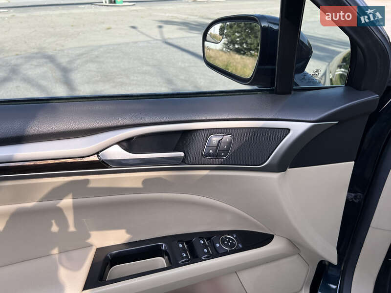 Седан Ford Fusion 2014 в Дніпрі