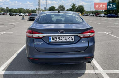 Седан Ford Fusion 2017 в 