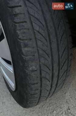 Хетчбек Ford Fusion 2008 в 