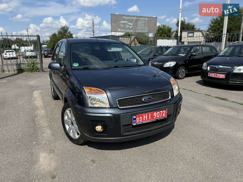 Хетчбек Ford Fusion 2006 в Чернігові