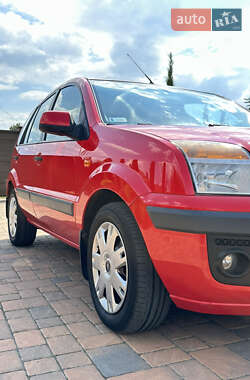 Хетчбек Ford Fusion 2010 в 