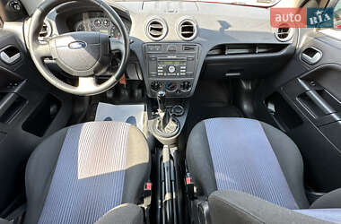 Хетчбек Ford Fusion 2010 в 