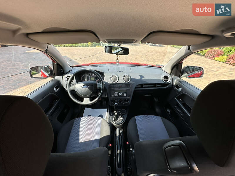 Хэтчбек Ford Fusion 2010 в Чернигове