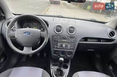 Хэтчбек Ford Fusion 2007 в 