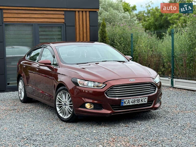Седан Ford Fusion 2015 в Дрогобичі